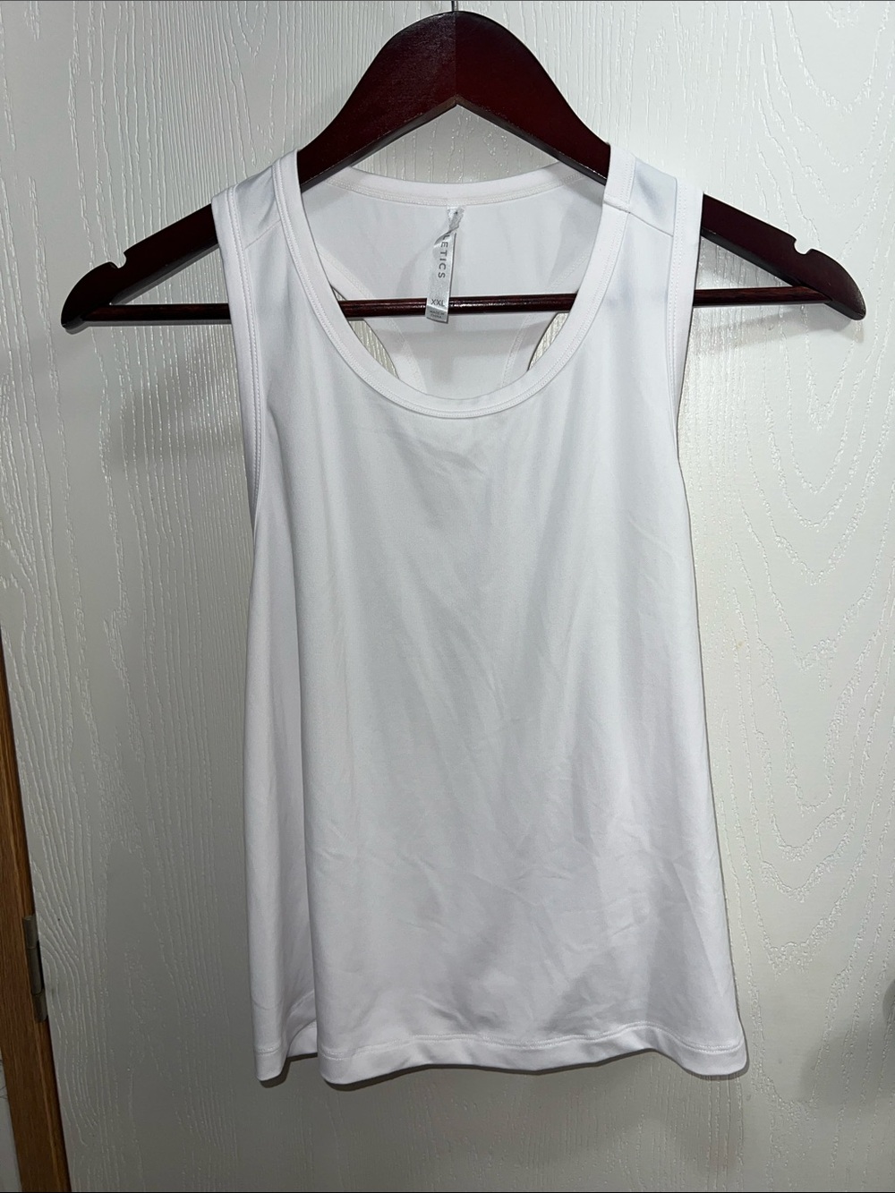 Fabletics White Scoop Neck Tank Top